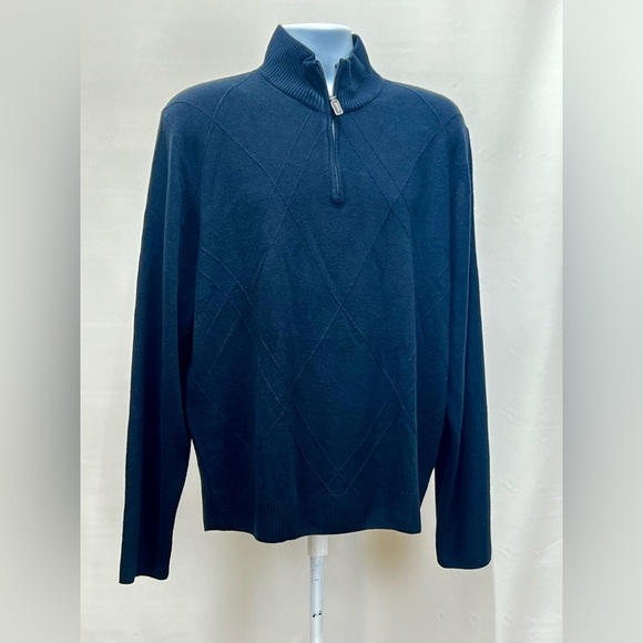 TRICOTS ST. RAPHAEL Men’s navy 1/4 zip pullover sweater size XL - Picture 3 of 13